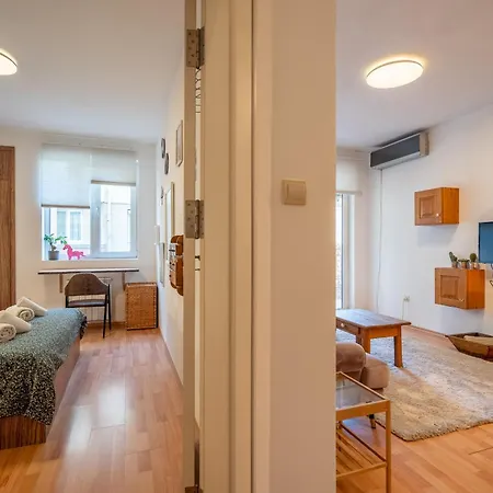 Apartmán 1 Bedroom Natural By Flat Manаger Sofie