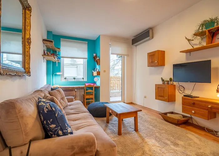 Апартамент 1 Bedroom Natural